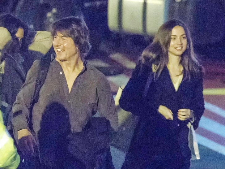 Tom Cruise And Ana De Armas: New England Outing Fuels Dating Speculation Tom Cruise And Ana De Armas: New England Outing Fuels Dating Speculation