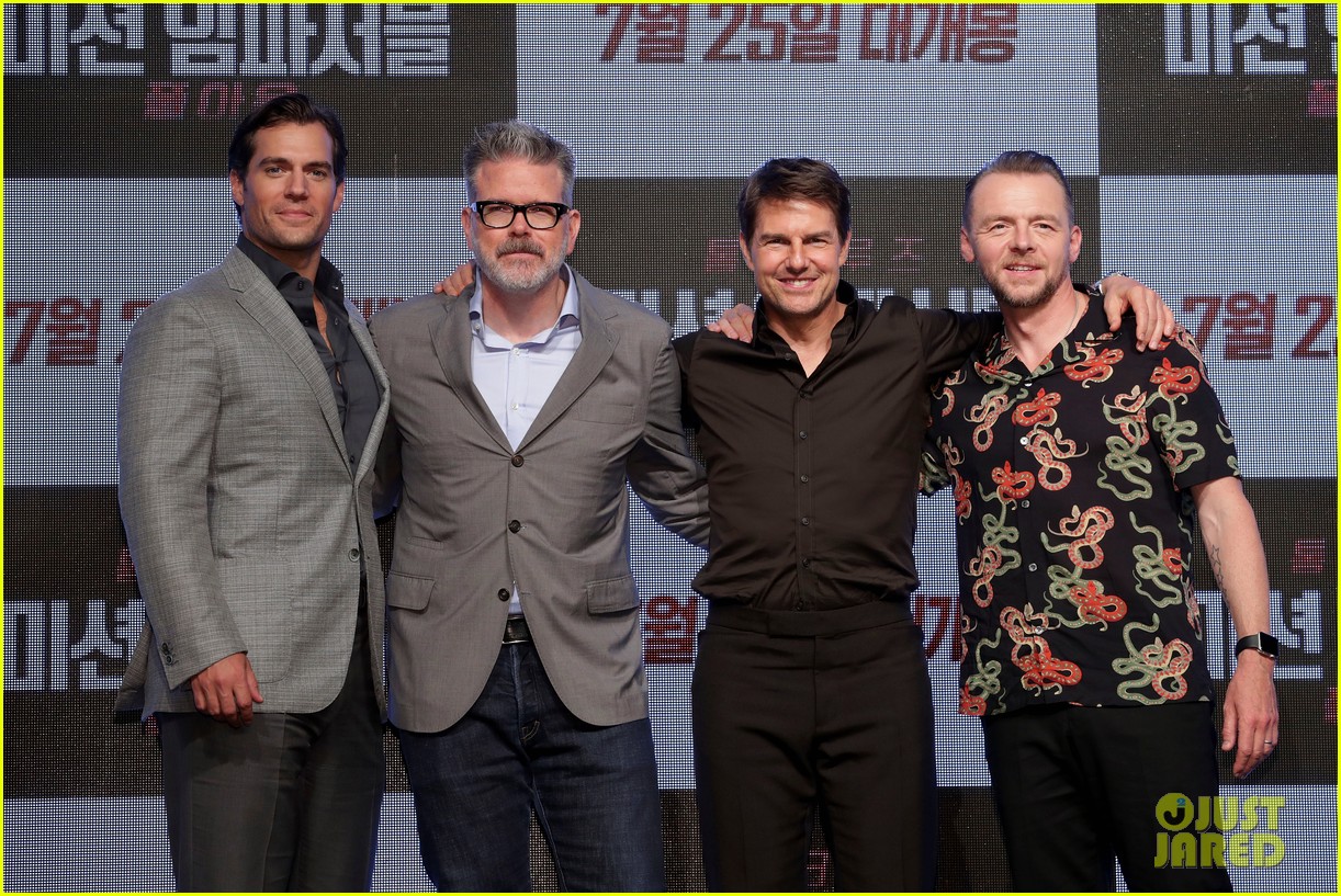 Tom Cruise On Henry Cavill's Mission: Impossible - Fallout Beard Tom Cruise On Henry Cavill's Mission: Impossible - Fallout Beard