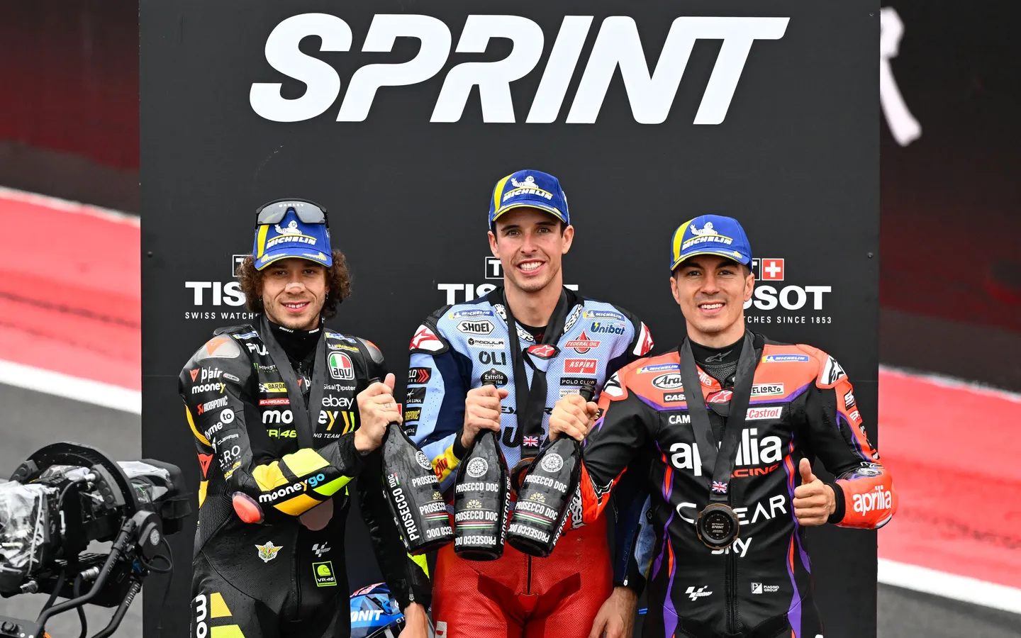 Trans7 Siarkan Live Sprint Race MotoGP Inggris: Rins Cetak Rekor, Marquez Terjatuh Trans7 Siarkan Live Sprint Race MotoGP Inggris: Rins Cetak Rekor, Marquez Terjatuh
