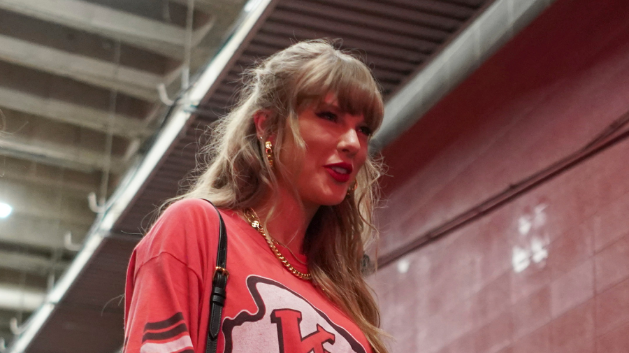 Trump Declares Taylor Swift Trump Declares Taylor Swift