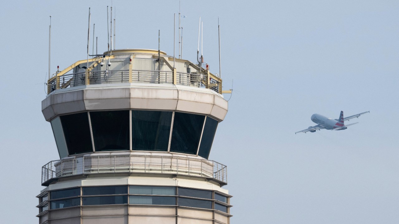 Trump's Air Traffic Control Plan: Newark Airport's Recent Issues Explained Trump's Air Traffic Control Plan: Newark Airport's Recent Issues Explained