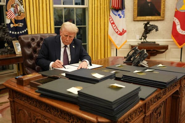 Trump's Refusal To Drop Tariffs: Warner's Perspective Trump's Refusal To Drop Tariffs: Warner's Perspective