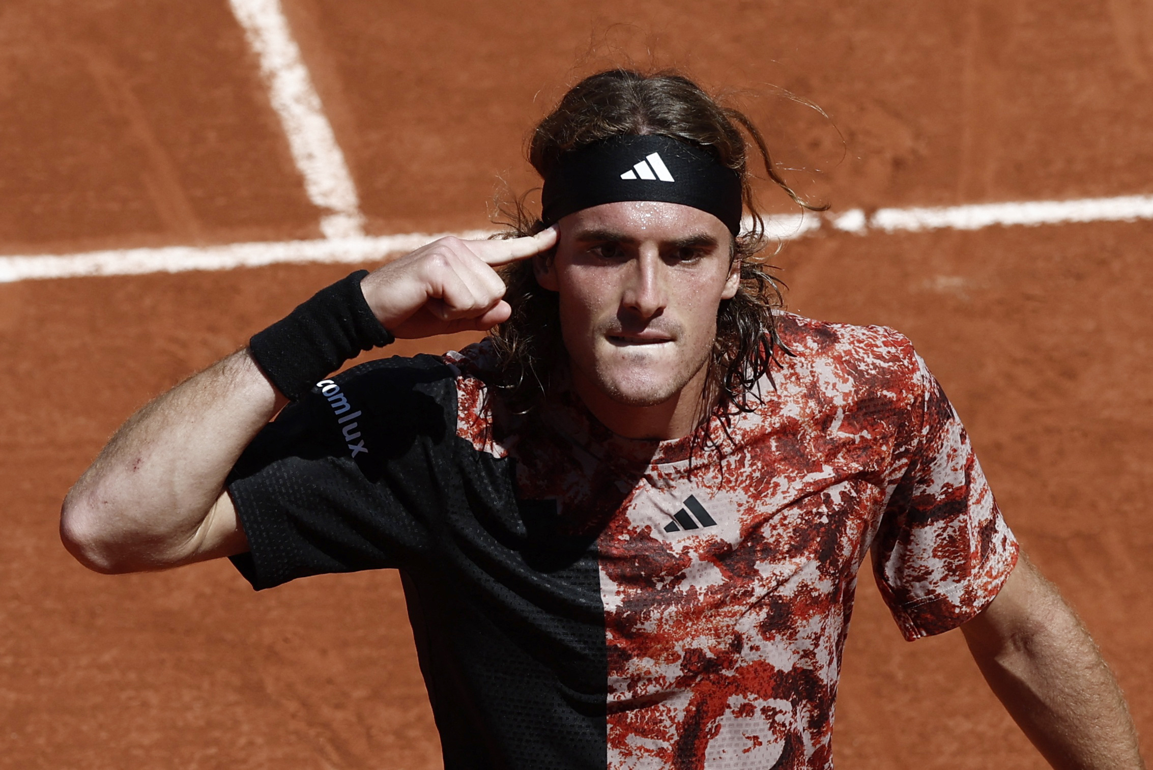 Tsitsipas And Ruud's French Open Disappointments: Swiatek's Unwavering Performance Tsitsipas And Ruud's French Open Disappointments: Swiatek's Unwavering Performance