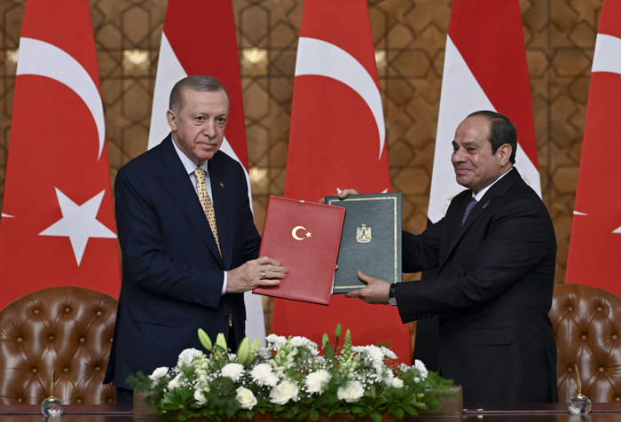 Türkiye-Endonezya Ortak Anlaşmaları: İmzalar Atıldı Türkiye-Endonezya Ortak Anlaşmaları: İmzalar Atıldı