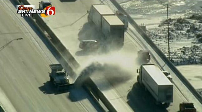 Tulsa Crews Pre-Treat Roads Ahead Of Expected Sleet And Snow Tulsa Crews Pre-Treat Roads Ahead Of Expected Sleet And Snow