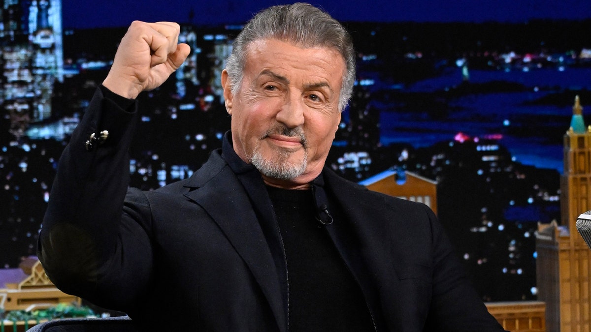 Tulsa King Season 3: Sylvester Stallone's New Set Image Shows His Signature Style Tulsa King Season 3: Sylvester Stallone's New Set Image Shows His Signature Style