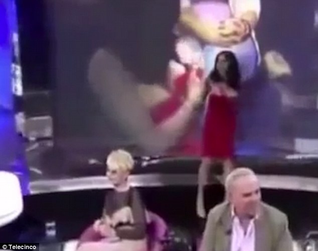 TV Presenter Pulls Out, Host Steps In At The Last Minute TV Presenter Pulls Out, Host Steps In At The Last Minute