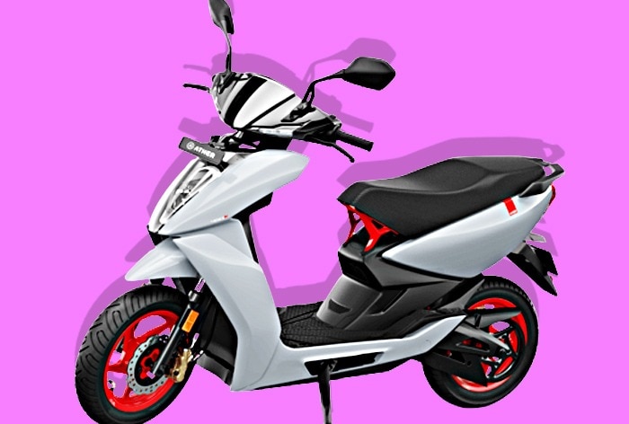 महिला दिन २०२३: TVS Jupiter, Ather 450X, Hero Pleasure+ आणि इतर उत्तम स्कूटर्सची यादी महिला दिन २०२३: TVS Jupiter, Ather 450X, Hero Pleasure+ आणि इतर उत्तम स्कूटर्सची यादी