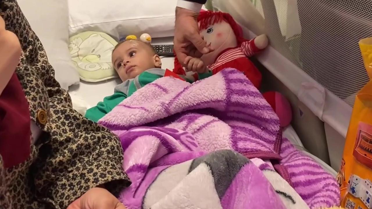 Ürdün'ün Gazze'den Kanser Hastası Çocuklara Sağlık Hizmeti Sunması Ürdün'ün Gazze'den Kanser Hastası Çocuklara Sağlık Hizmeti Sunması