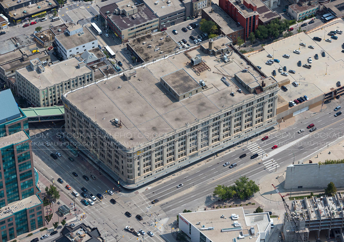 Understanding Weihong Liu's Investment In 28 Hudson's Bay Leases Understanding Weihong Liu's Investment In 28 Hudson's Bay Leases
