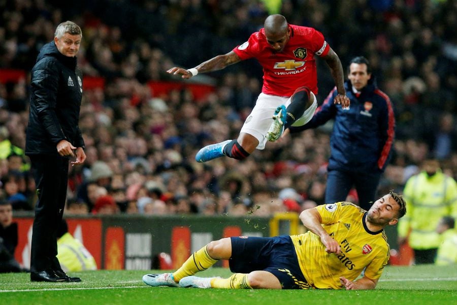 United E Arsenal: Empate Dramático Em Jogo De Gols