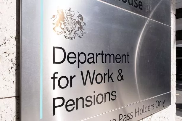 Universal Credit: DWP Clarifies New Six-Month Rule Universal Credit: DWP Clarifies New Six-Month Rule
