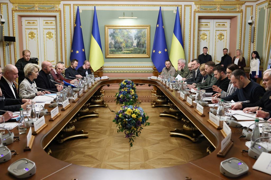 Upcoming Trump-Putin Conversation: Russia's Stance On Ukraine Negotiations Upcoming Trump-Putin Conversation: Russia's Stance On Ukraine Negotiations