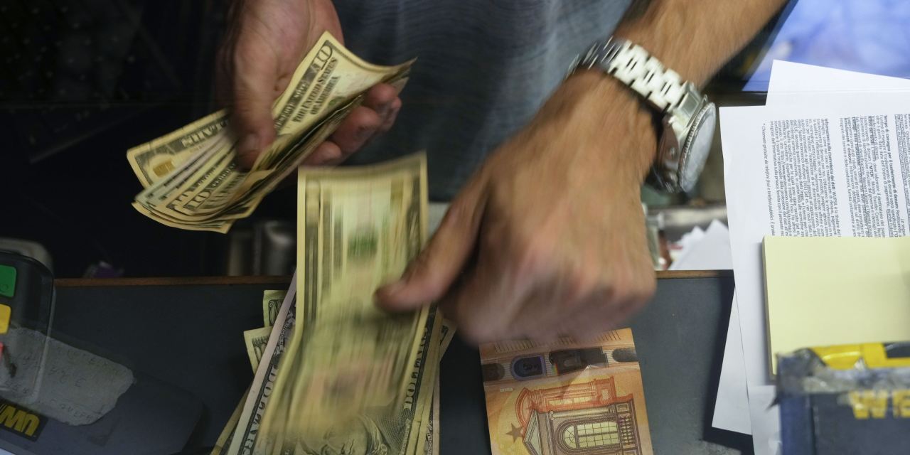 USD Strengthens Against Major Currencies As Trump Tones Down Fed Criticism USD Strengthens Against Major Currencies As Trump Tones Down Fed Criticism