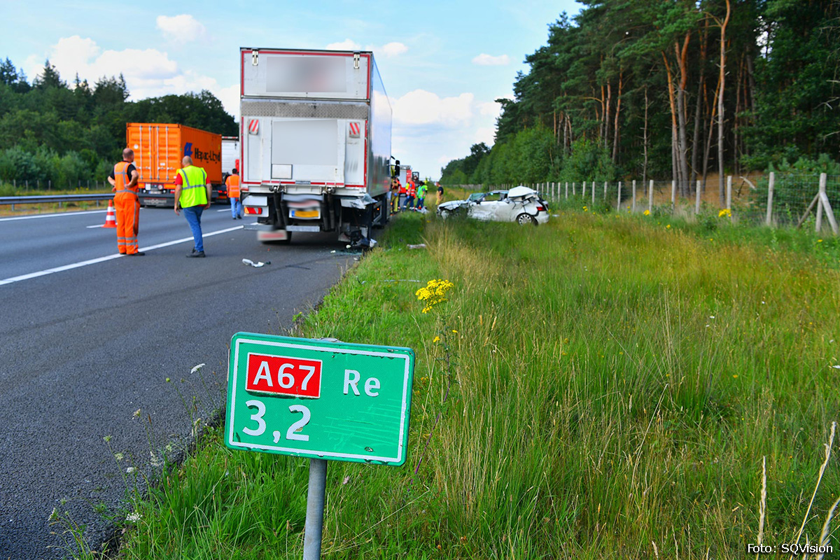 Venlose Man (overleden) Na Drievoudige Aanrijding A67 Grashoek Venlose Man (overleden) Na Drievoudige Aanrijding A67 Grashoek