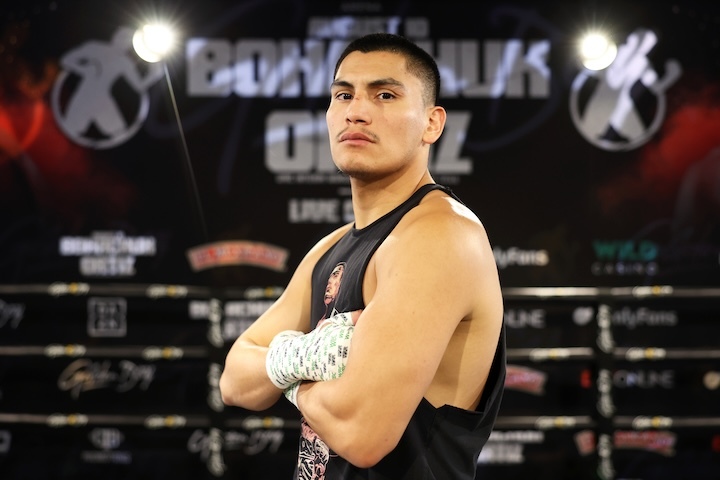 Vergil Ortiz Jr.'s Prediction: Canelo Alvarez's Size Advantage Against Crawford Vergil Ortiz Jr.'s Prediction: Canelo Alvarez's Size Advantage Against Crawford