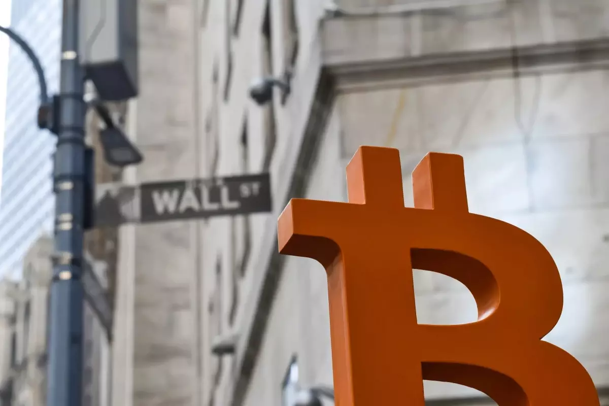 Wall Street'in Kripto Para Görüşü Değişiyor: Yeni Bir Dönem Mi? Wall Street'in Kripto Para Görüşü Değişiyor: Yeni Bir Dönem Mi?