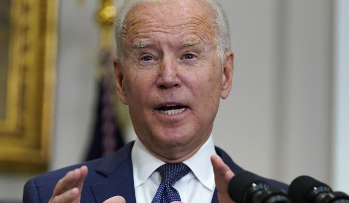 Warren's Defense Of Biden's Mental Capacity Falls Short Warren's Defense Of Biden's Mental Capacity Falls Short