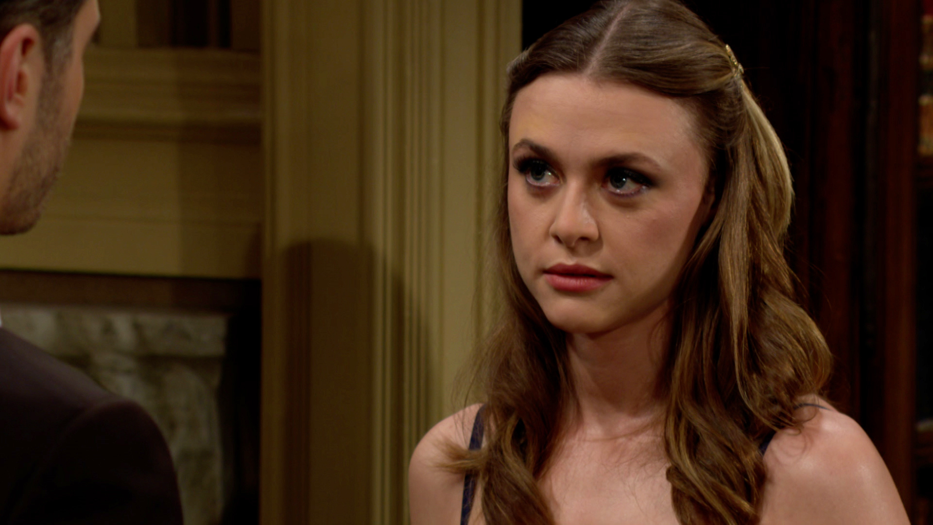 Y&R Spoilers: Summer's Five Words Threaten Claire And Kyle's New Apartment Y&R Spoilers: Summer's Five Words Threaten Claire And Kyle's New Apartment